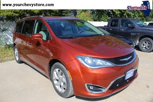 2018 Chrysler Pacifica Touring-L Plus