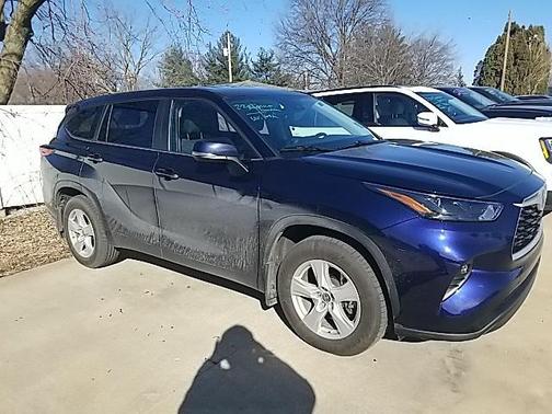 2023 Toyota Highlander Hybrid LE