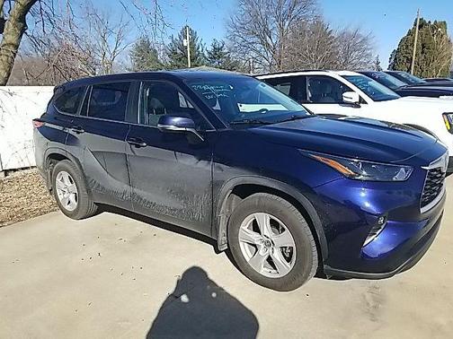 2023 Toyota Highlander Hybrid LE