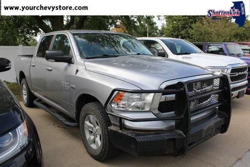 2019 RAM 1500 SLT