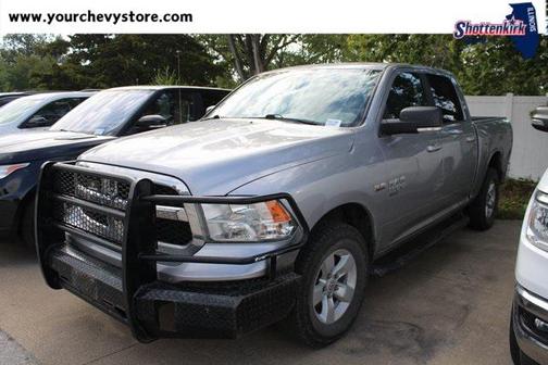 2019 RAM 1500 SLT