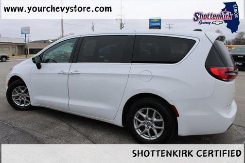 2025 Chrysler Pacifica L