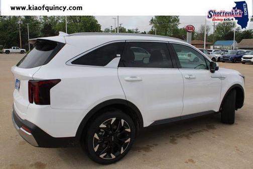 White Pearl 2026 Kia Sorento EX