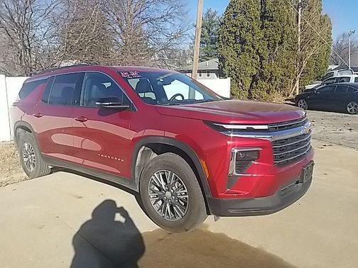 2025 Chevrolet Traverse LT