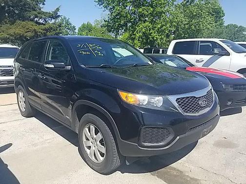 Ebony Black 2011 Kia Sorento LX