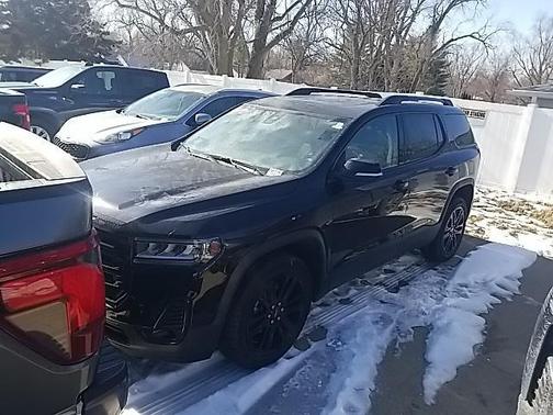 2023 GMC Acadia AWD SLT