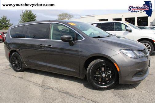 2021 Chrysler Voyager LX
