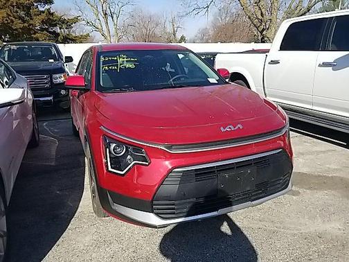 Runway Red 2025 Kia Niro LX