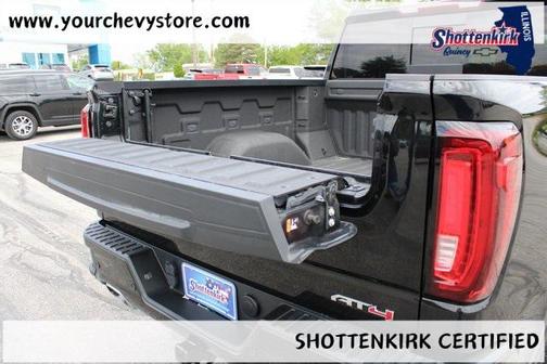 2022 GMC Sierra 1500 AT4