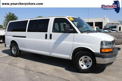 Summit White 2019 Chevrolet Express 3500 LT
