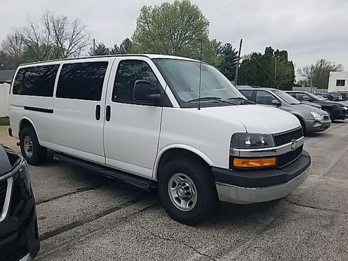 2019 Chevrolet Express 3500 LT