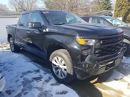 2022 Chevrolet Silverado 1500 Custom