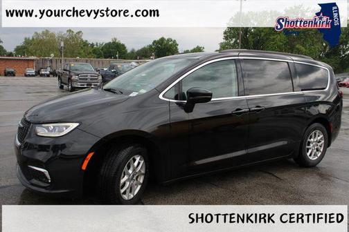 Brilliant Black Crystal Pearlcoat 2022 Chrysler Pacifica Touring L