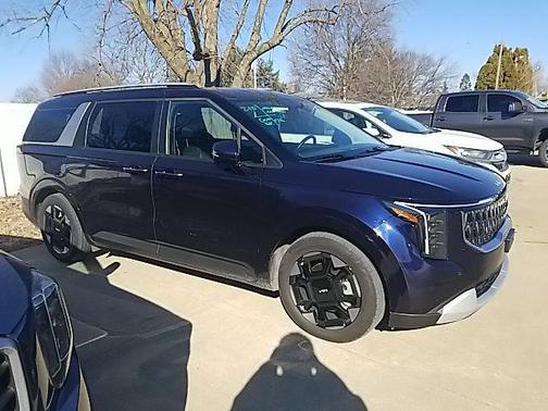 2025 Kia Carnival EX