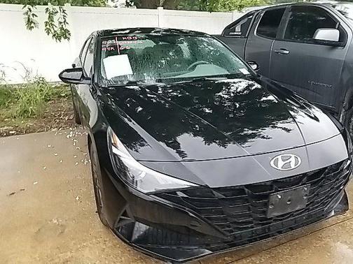 Phantom Black 2021 Hyundai ELANTRA SEL