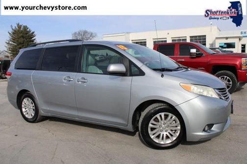 2013 Toyota Sienna XLE