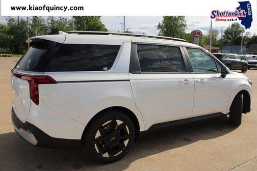 White Pearl 2026 Kia Carnival EX