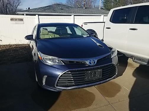 2016 Toyota Avalon Hybrid XLE Premium