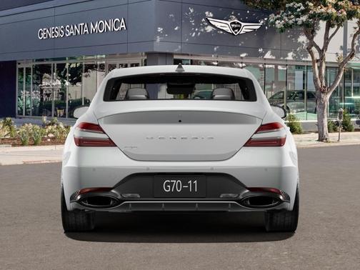 2025 Genesis G70 2.5T