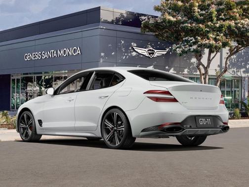 2025 Genesis G70 2.5T