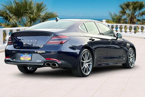 2023 Genesis G70 2.0T
