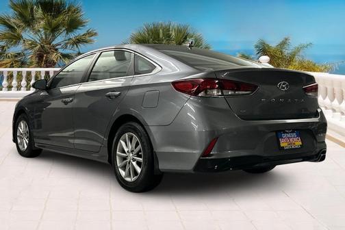 2018 Hyundai SONATA SE