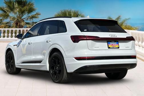 2022 Audi e-tron Premium