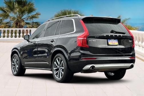 2019 Volvo XC90 T5 Momentum