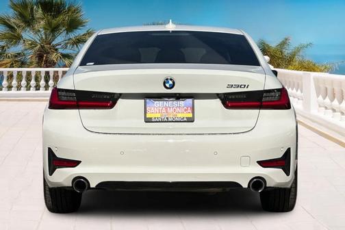 2019 BMW 330 i