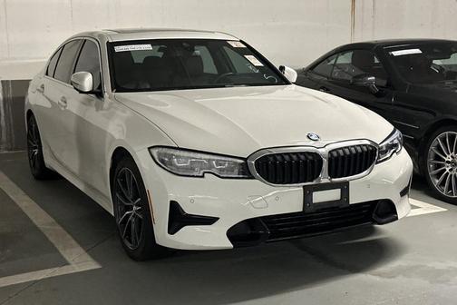 2019 BMW 330 i
