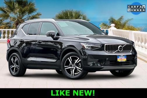 2025 Volvo XC40 B5 Core Bright Theme