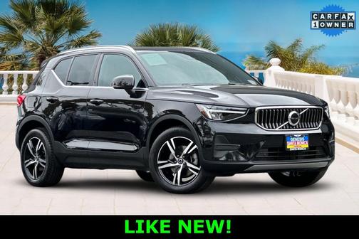 2025 Volvo XC40 B5 Core Bright Theme