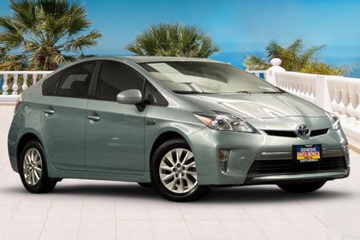 2015 Toyota Prius Plug-in Base