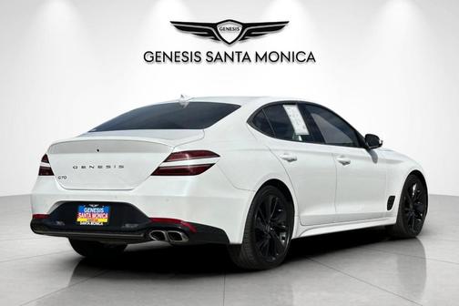 Uyuni White 2023 Genesis G70 2.0T