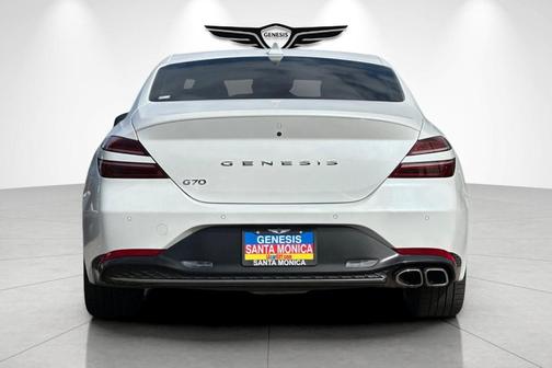 Uyuni White 2023 Genesis G70 2.0T