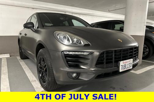 2017 Porsche Macan Base