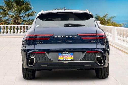 2023 Genesis GV70 2.5T