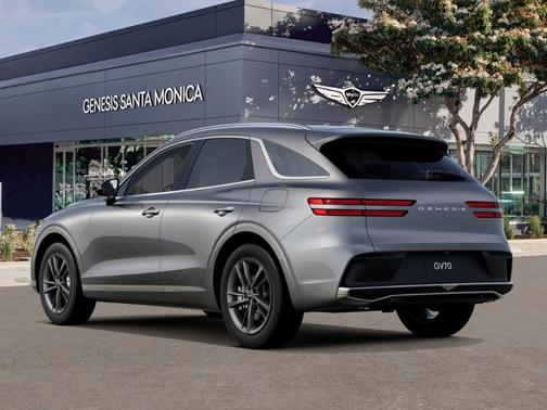Makalu Gray 2027 Genesis GV70 2.5T Advanced