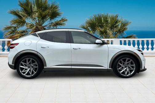 2024 Genesis GV60 Advanced