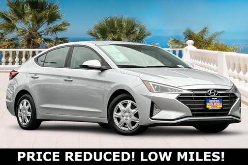 2019 Hyundai ELANTRA SE