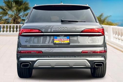 2025 Audi Q7 45 Premium