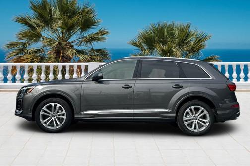 2025 Audi Q7 45 Premium