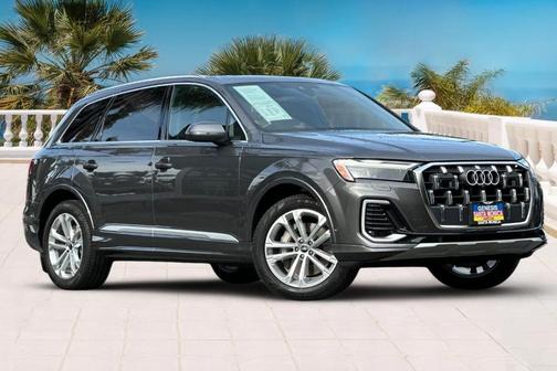 2025 Audi Q7 45 Premium