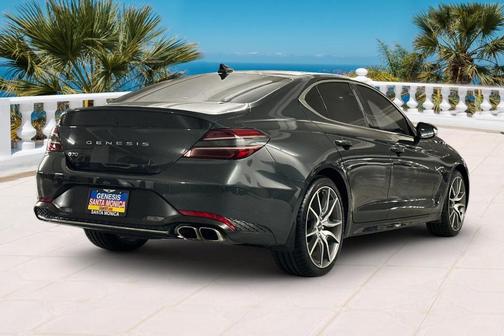 2023 Genesis G70 2.0T