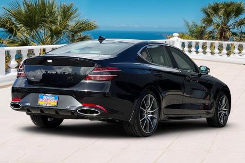 2025 Genesis G70 2.5T