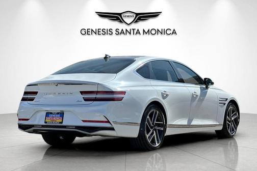 Uyuni White 2026 Genesis G80 2.5T