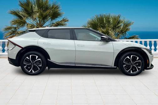 2022 Kia EV6 Wind