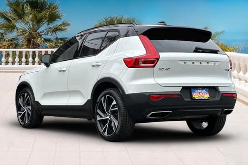 2019 Volvo XC40 T5 R-Design