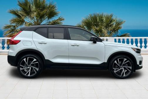2019 Volvo XC40 T5 R-Design
