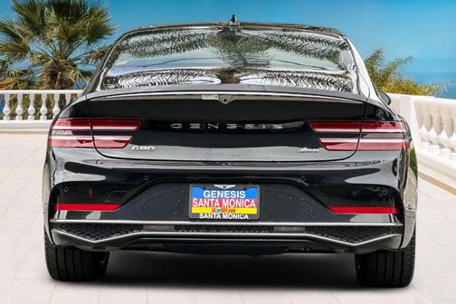 2025 Genesis G80 2.5T